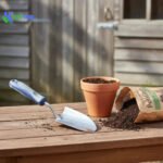 Kanoyard Stainless Steel Trowel with Measuring Scale - Image 3